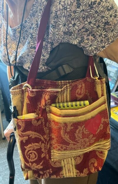 a crossbody tote - an available free handcrafted item from Community Threads